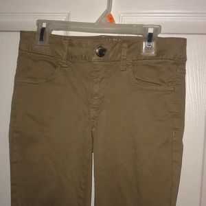 Women’s Khaki pants